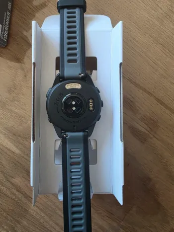 Used Garmin Forerunner 165 bike — image 3 of 3