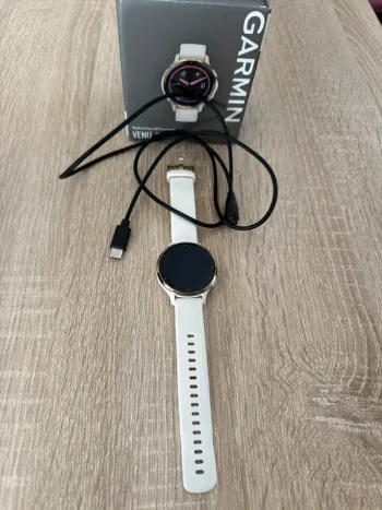 Used Garmin Venu 3s 2025 Electronics