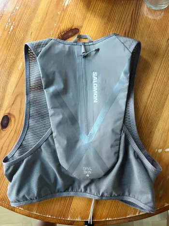 Brugt Salomon Gilet d'hydratation 4l bike — billede 2 af 10