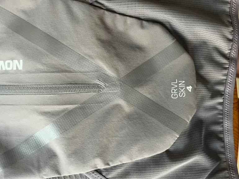 Brugt Salomon Gilet d'hydratation 4l bike — billede 10 af 10