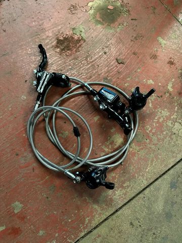 Käytetty Hope Tech 3 X2 Duo Hydraulic Disc Brake and Lever Set Brakes