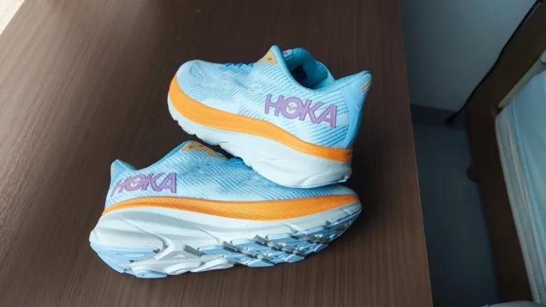 Used Hoka Shoes Blue bike — image 4 of 4
