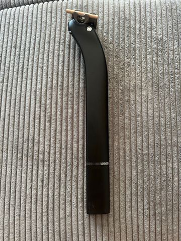 Used Pinarello Dogma F Seatpost 2026 Saddles & Seatposts