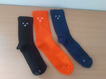 Używany Pas Normal Studios Cycling Socks bike — zdjęcie 2 z 3