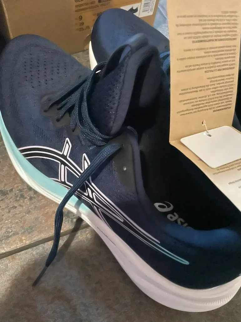 Gebrauchtes Asics Running Shoes bike — Bild 3 von 8