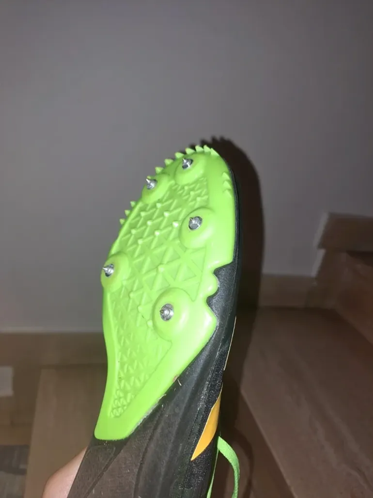 Used Adidas Running Shoes bike — image 3 of 4