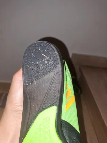 Used Adidas Running Shoes bike — image 4 of 4