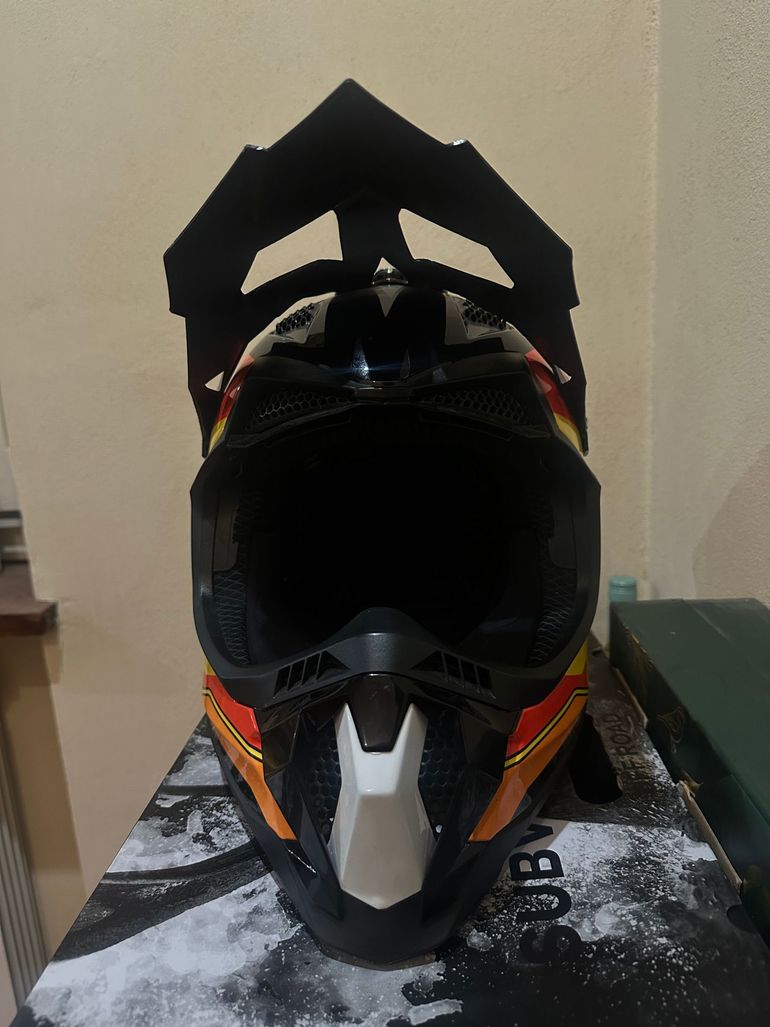 Tweedehands ls2 Helmet 2025 bike — afbeelding 6 van 6