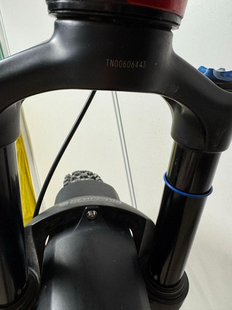Brugt Sr Suntour Zeron 35 2025 bike — billede 2 af 6