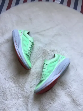 Used Salomon Phantasm Running Shoes