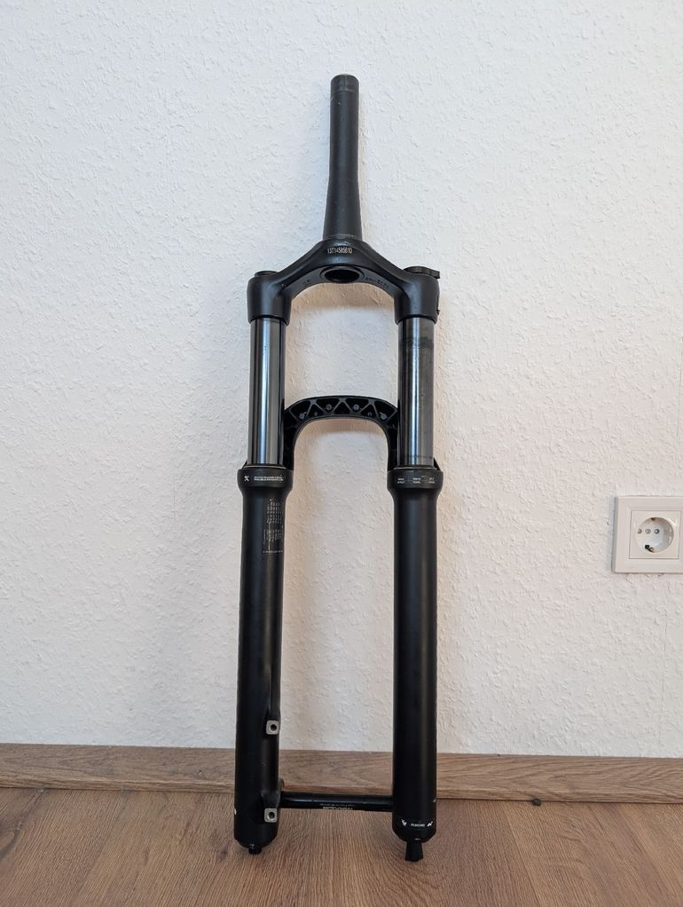 Tweedehands RockShox 35 Silver Fork bike — afbeelding 2 van 9