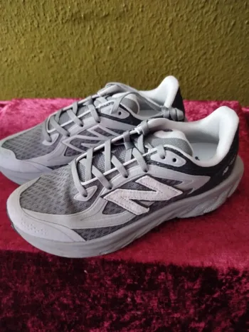 Used New Balance Sneakers Running Shoes