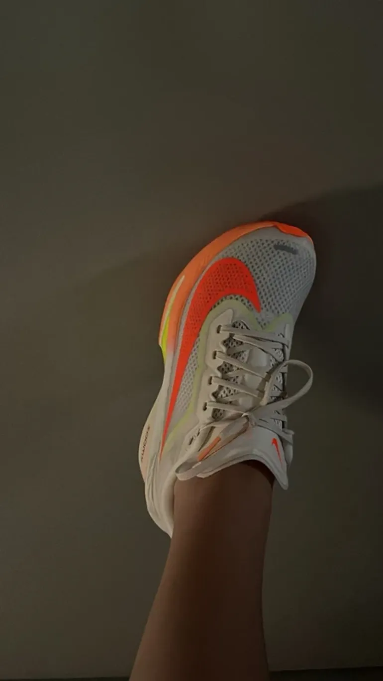 Nike W Zoom Fly 6 bike usato — immagine 2 di 4