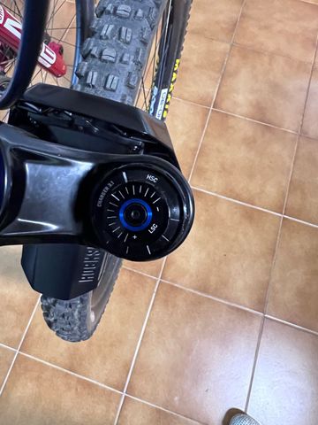 Käytetty RockShox ZEB Select+ Fork 2025 bike — kuva 3 / 10