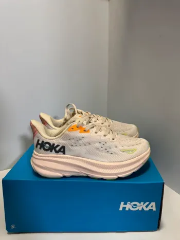 Used Hoka Shoes Size 37 Running Shoes