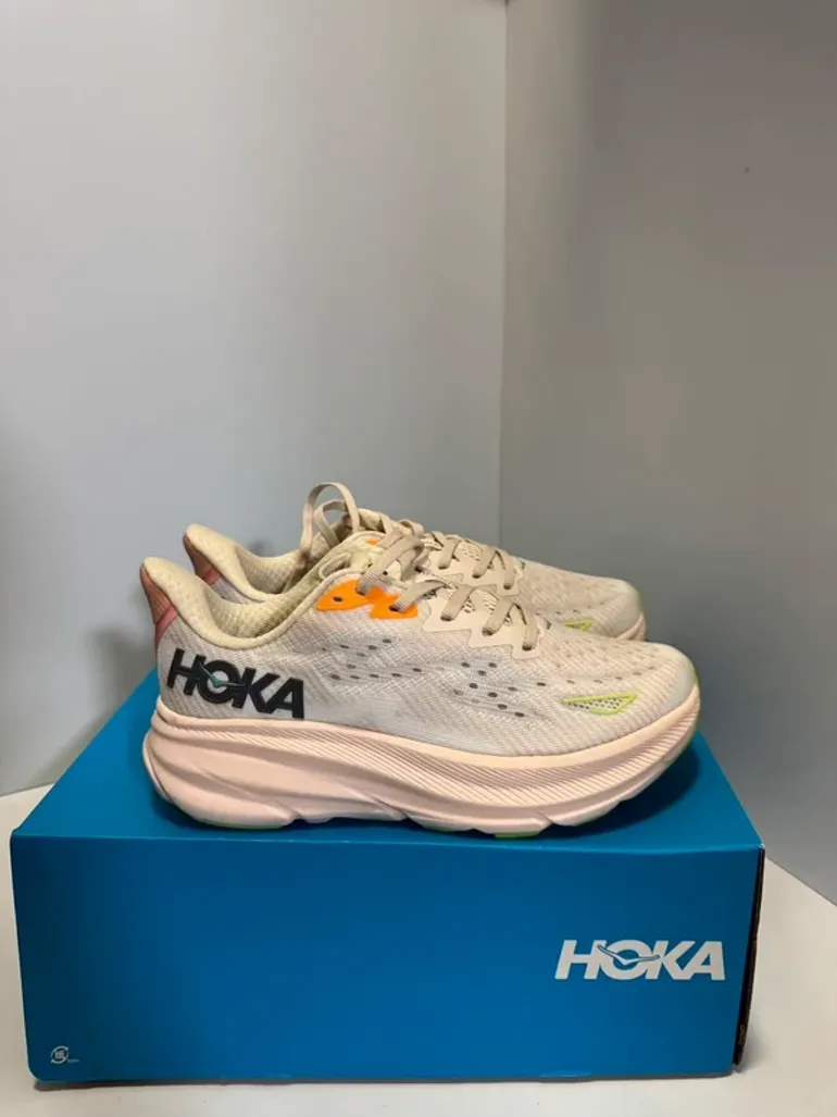Hoka Shoes Size 37 bike d'occasion — image 6 sur 10