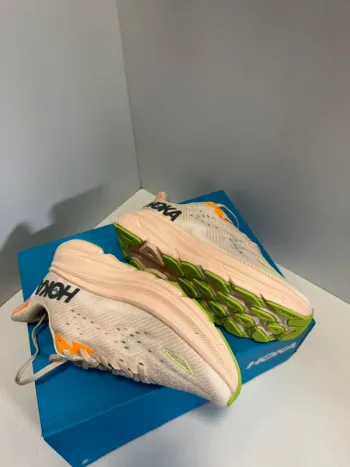 Hoka Shoes Size 37 bike d'occasion — image 5 sur 10