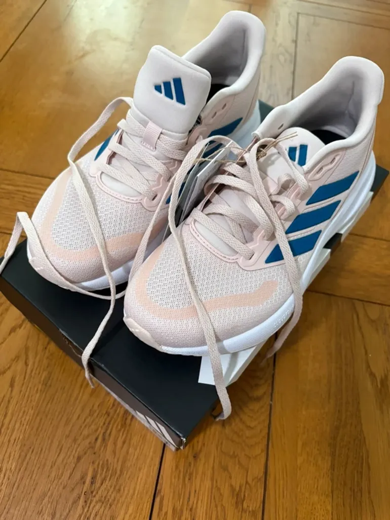 Adidas Schuhe Größe 39 1/3 bike de segunda mano — imagen 2 de 4