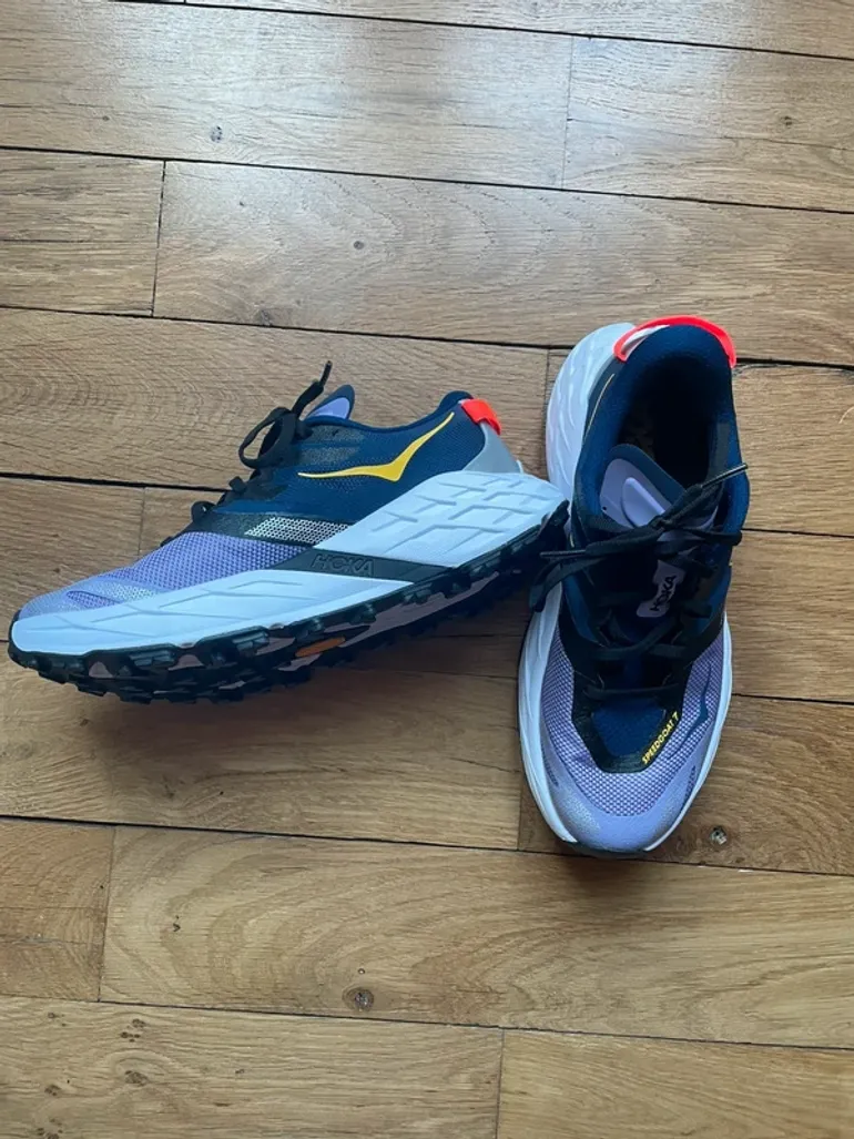 Used Hoka Speedgoat 7 bike — image 3 of 5
