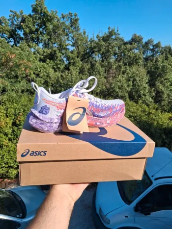Used Asics Noosa Tri 16 Running Shoes