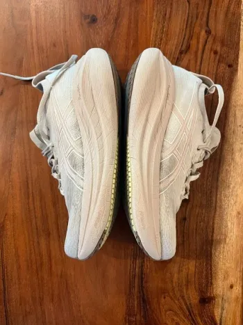 Used Asics Boost 27 bike — image 3 of 5
