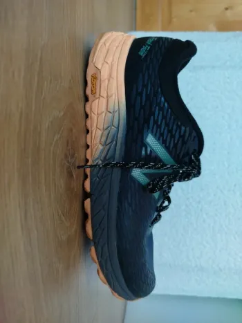 Käytetty New Balance Fresh Foam Hierro V2 bike — kuva 7 / 12