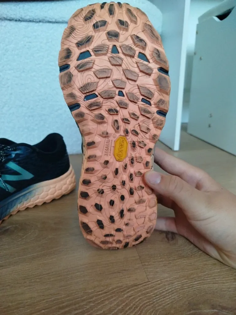 Käytetty New Balance Fresh Foam Hierro V2 bike — kuva 11 / 12
