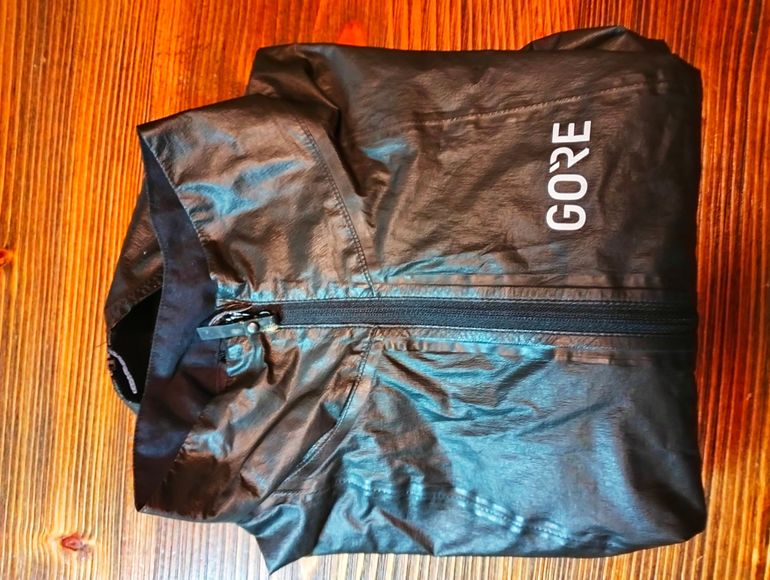 Käytetty Gorewear Gore-Tex Jacket 2024 bike — kuva 2 / 3