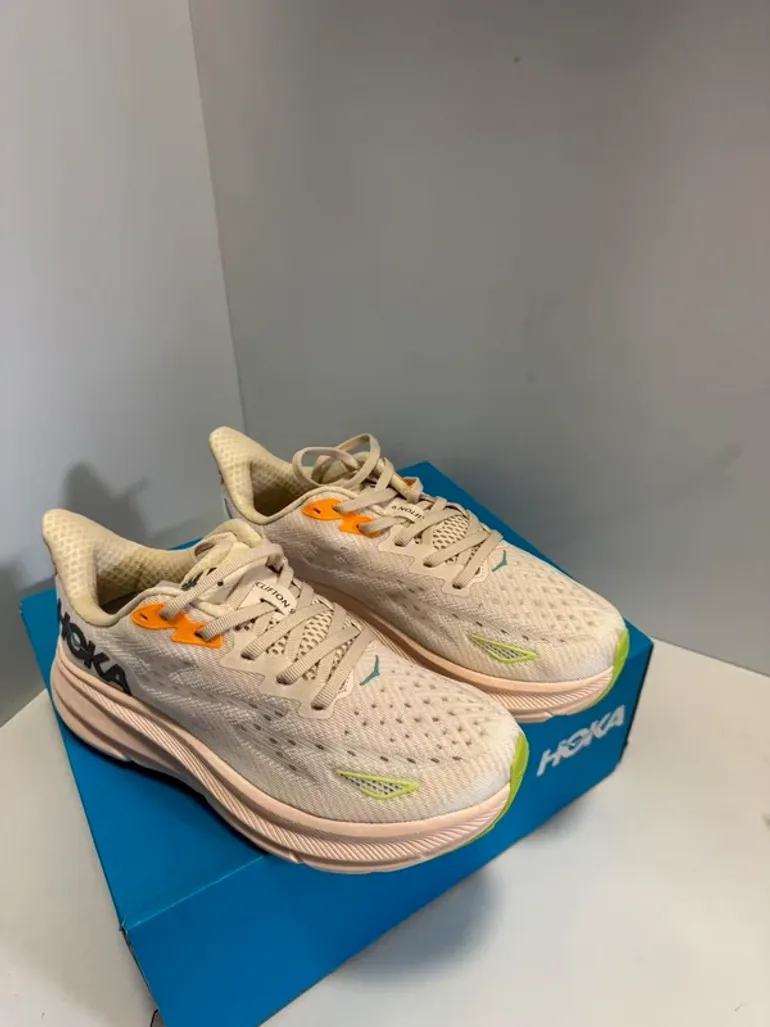 Käytetty Hoka Shoes size 39 bike — kuva 2 / 5