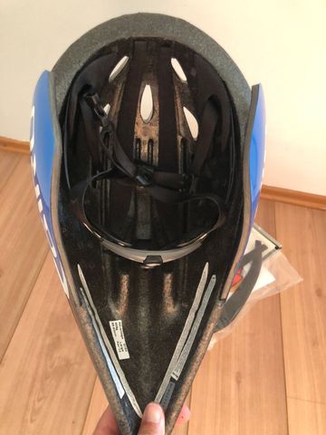 Used Giro Helmet 2018 bike — image 3 of 4
