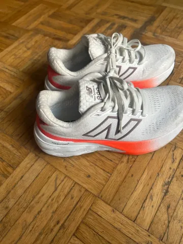 New Balance 880 Running Shoes usato