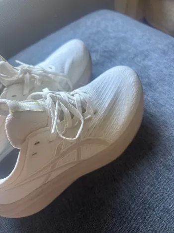 Asics Basket bike d'occasion — image 7 sur 7