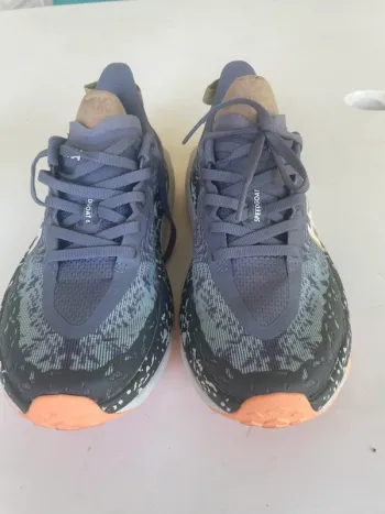 Hoka Speedgoat 6 Running Shoes d'occasion