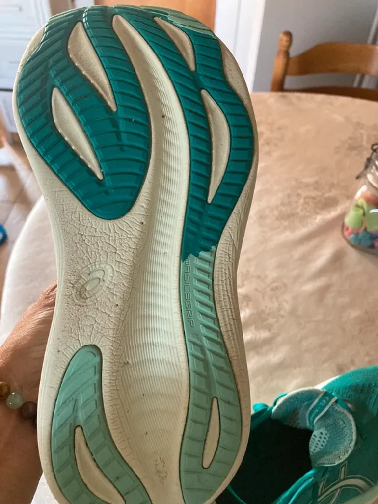 Used Asics Nimbus 27 bike — image 4 of 5