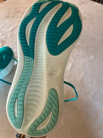 Used Asics Nimbus 27 bike — image 3 of 5