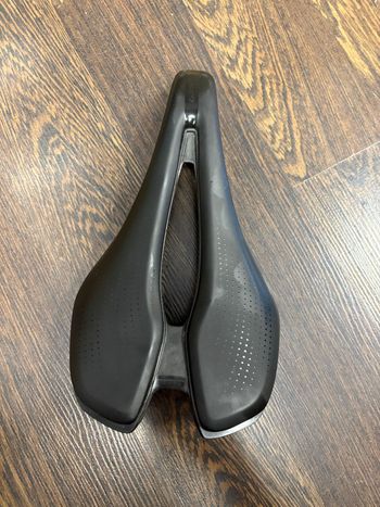 Giant Fleet SL Saddle 2025 Saddles & Seatposts usato