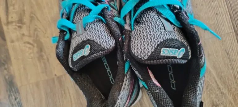 Asics Running Shoes bike d'occasion — image 2 sur 5