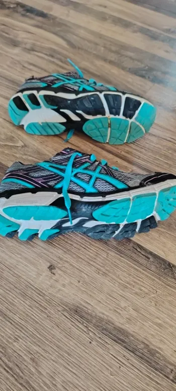 Asics Running Shoes bike d'occasion — image 3 sur 5