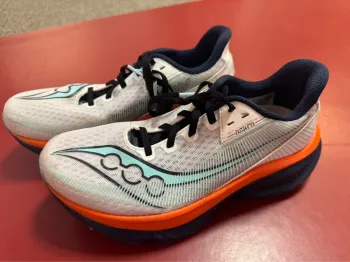 Saucony Endorphin Azura Running Shoes usato