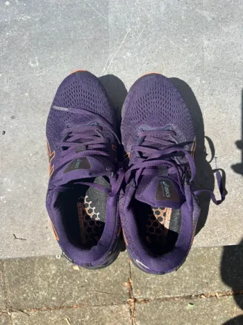 Used Asics Gel Cumulus 24 GTX bike — image 8 of 9