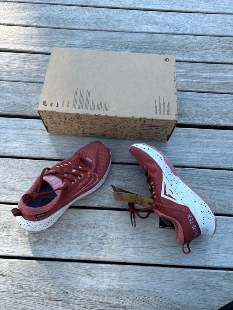 Used Nike Juniper Trail 2 GTX V2 bike — image 2 of 10