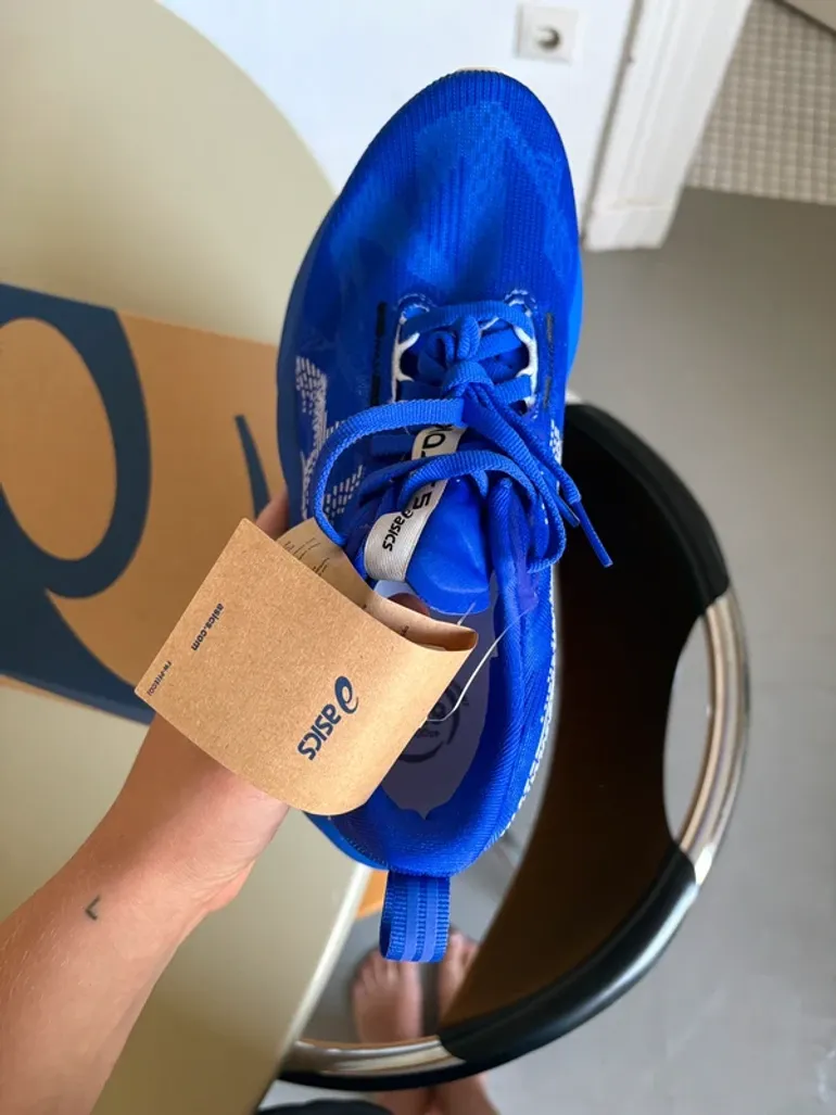 Used Asics Novablast 5 bike — image 6 of 9