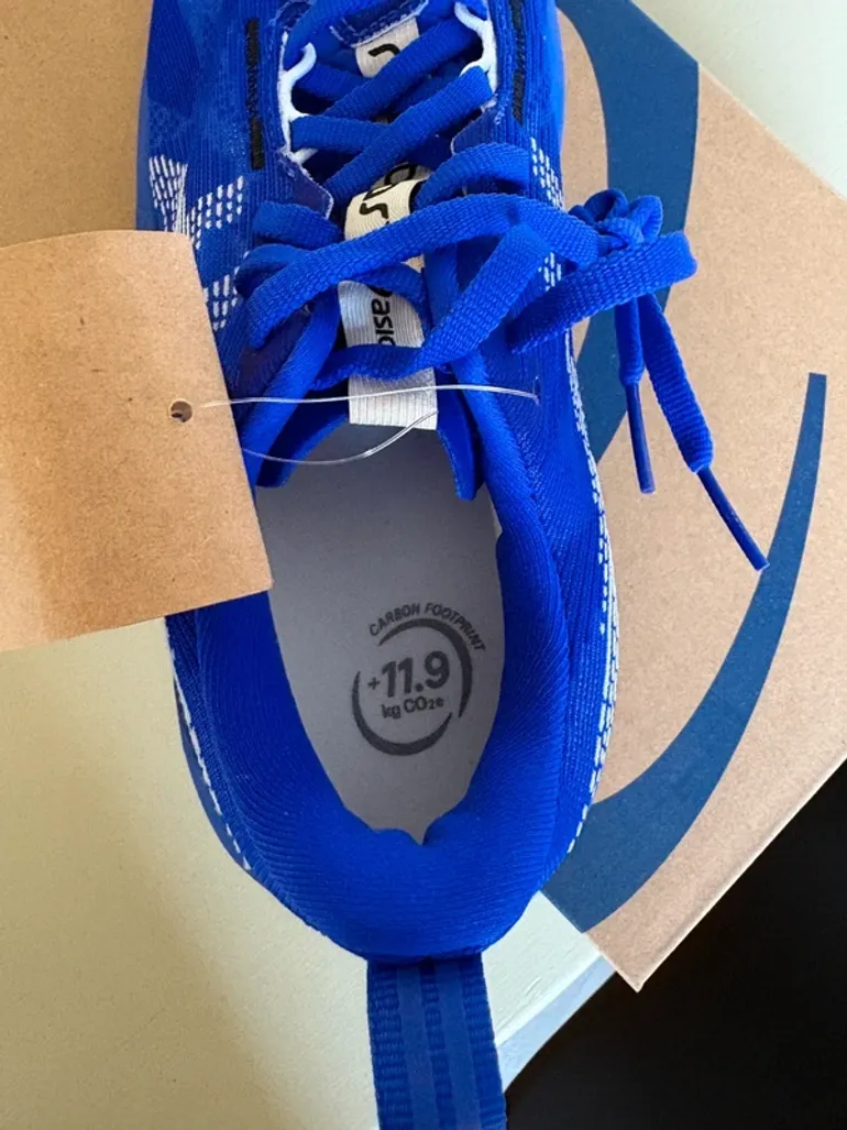 Used Asics Novablast 5 bike — image 3 of 9