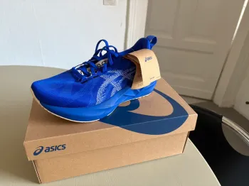 Asics Novablast 5 Running Shoes usato