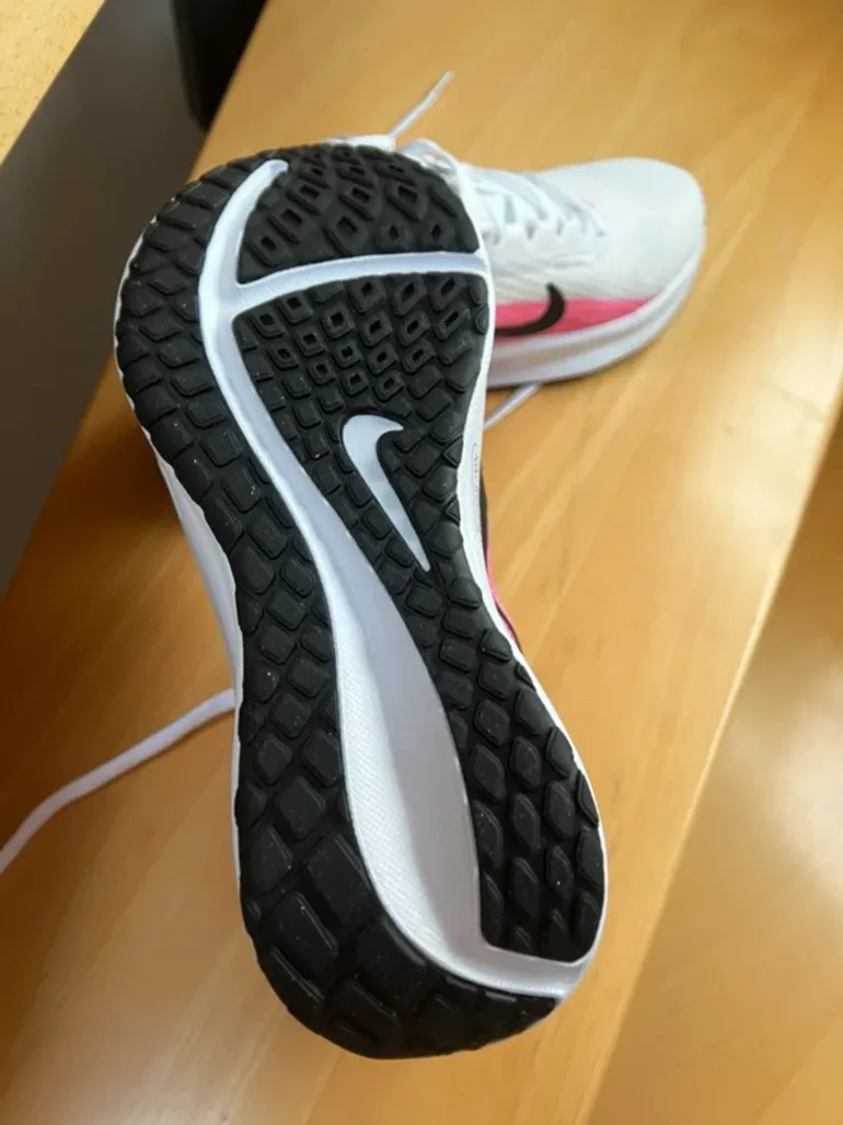 Used Nike Laufschuhe bike — image 4 of 5