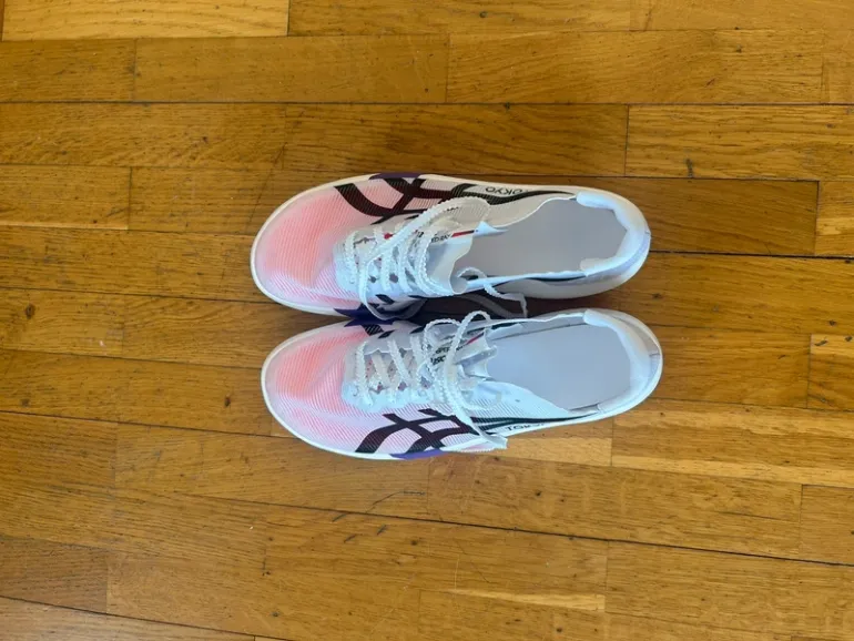 Używany Asics Metaspeed Ray Tokyo bike — zdjęcie 2 z 5