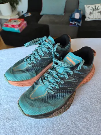 Używany Hoka Speedgoat 4 bike — zdjęcie 3 z 5