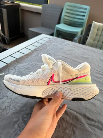 Używany Nike ZoomX Invincible Run bike — zdjęcie 4 z 12