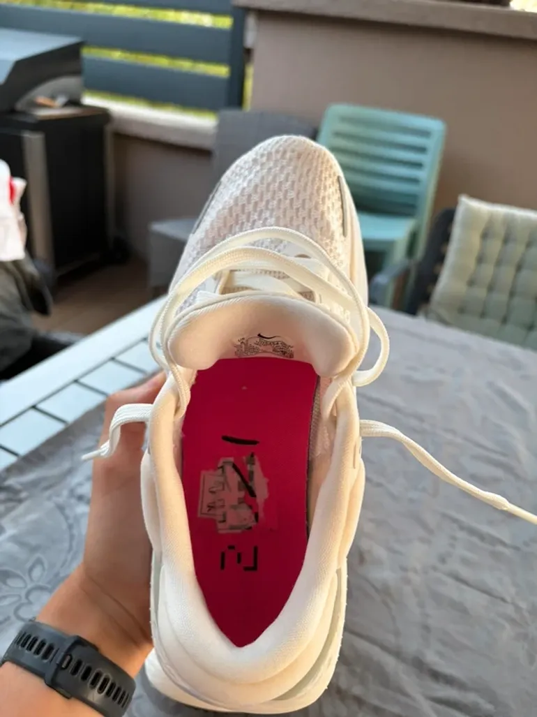 Używany Nike ZoomX Invincible Run bike — zdjęcie 9 z 12