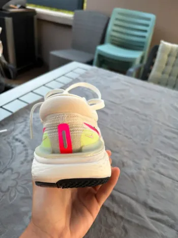 Używany Nike ZoomX Invincible Run bike — zdjęcie 3 z 12